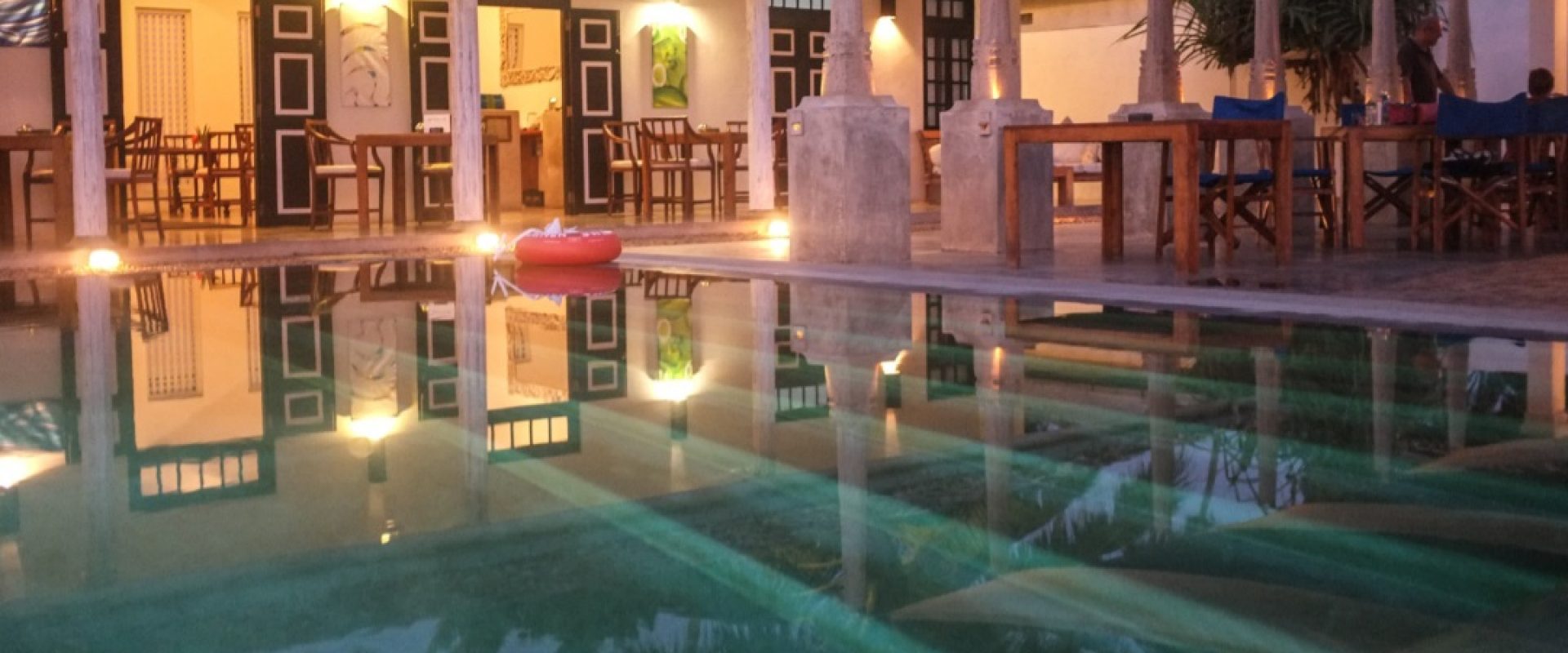 talpe-beach-villa-swimming-pool-view-night-srilanka